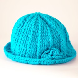 Bonnet en crochet artisanal Bonnet en crochet artisanal